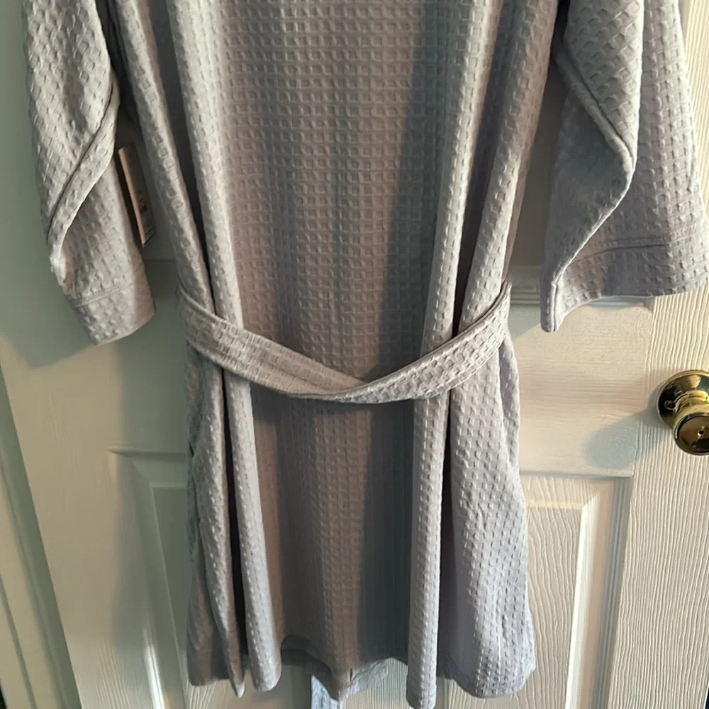 Joyspun Soft Silver Waffle Knit Kimono Tie Close Robe - Picture 14 of 16